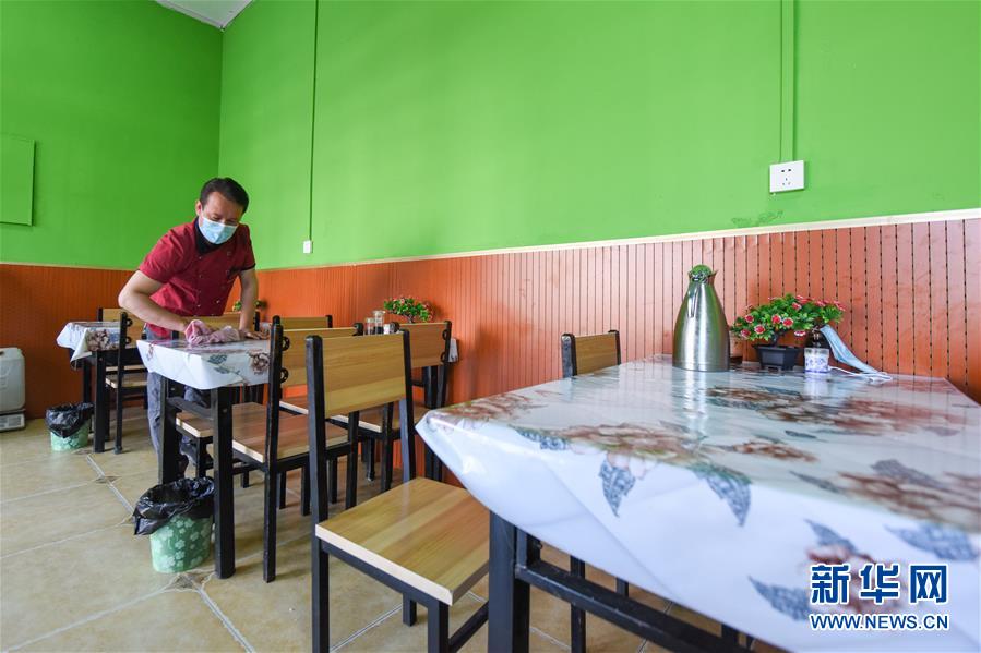 （決戰(zhàn)決勝脫貧攻堅&middot;圖文互動）（3）阿布都艾尼北上務工&ldquo;三級跳&rdquo;