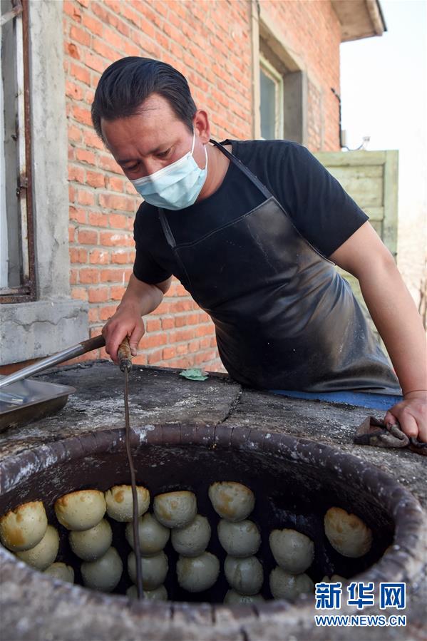 （決戰(zhàn)決勝脫貧攻堅&middot;圖文互動）（8）阿布都艾尼北上務工&ldquo;三級跳&rdquo;