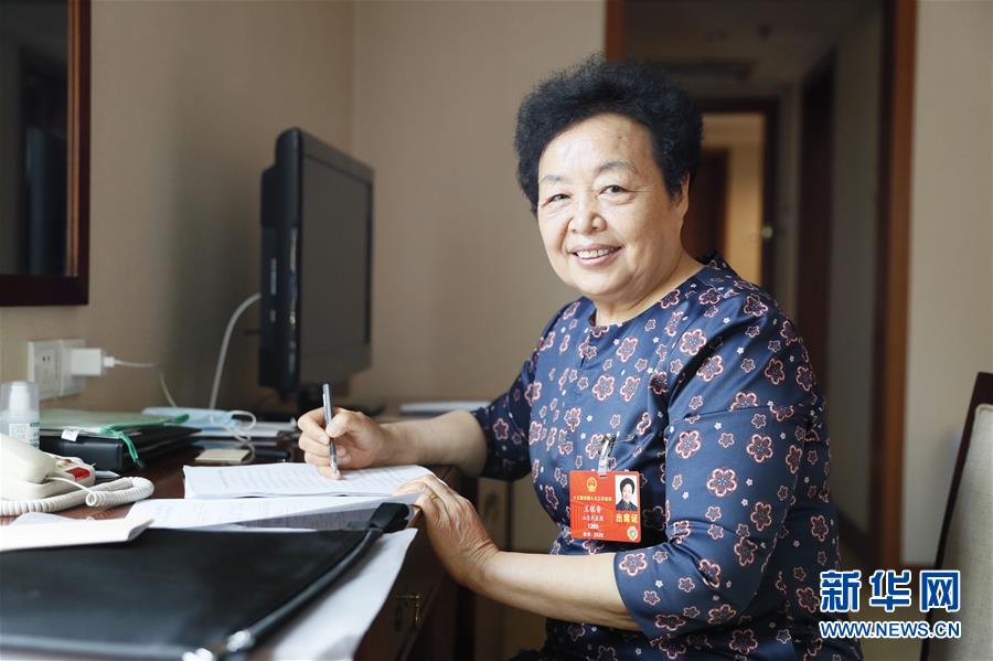 (新華全媒頭條·兩會特別報道·圖文互動)(4)從取得決定性成就到奪取全面勝利——從全國兩會看決戰(zhàn)決勝脫貧攻堅