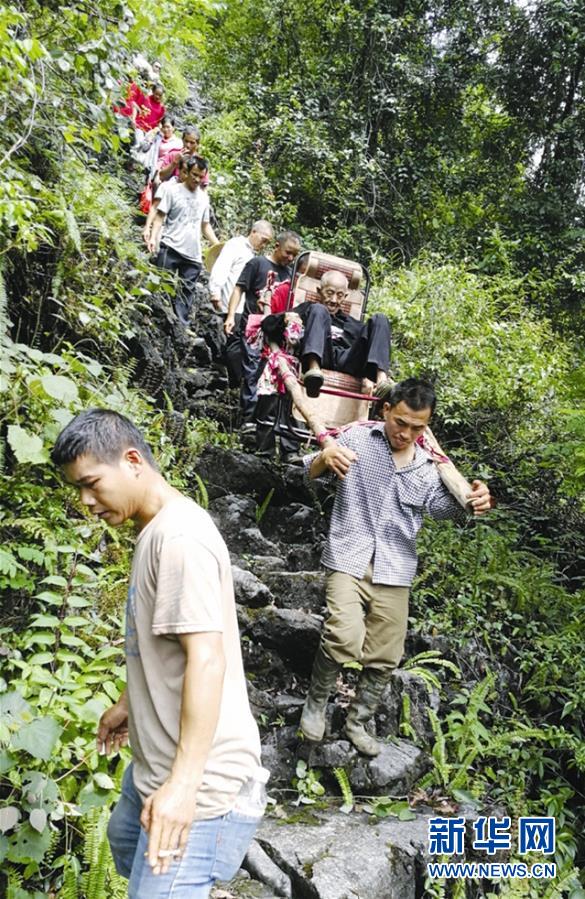 (新華全媒頭條·圖文互動(dòng))(9)幸福是這樣煉成的——毛南族的脫貧故事