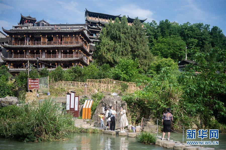 (圖文互動(dòng))(7)美了鄉(xiāng)村 富了山民——湖南崛起一批文旅特色小鎮(zhèn)