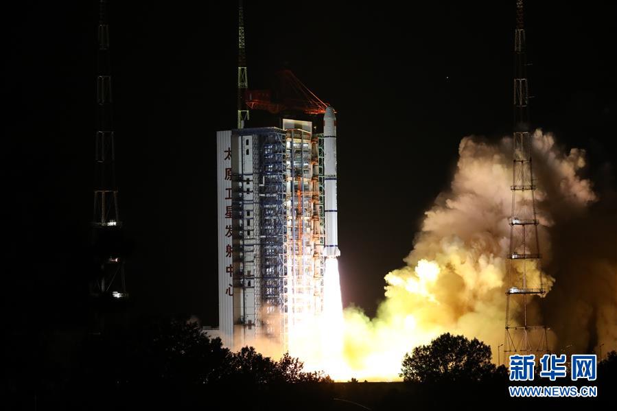 (圖文互動)(2)我國成功發(fā)射海洋一號D衛(wèi)星