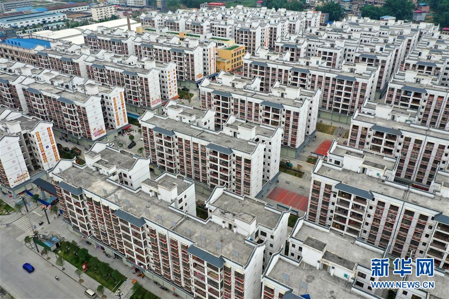 （在習(xí)近平新時代中國特色社會主義思想指引下&mdash;&mdash;新時代新作為新篇章&middot;習(xí)近平總書記關(guān)切事&middot;圖文互動）（5）讓每一個角落都感受到幸福的溫情&mdash;&mdash;人口較少民族在脫貧攻堅大潮中的奮進故事