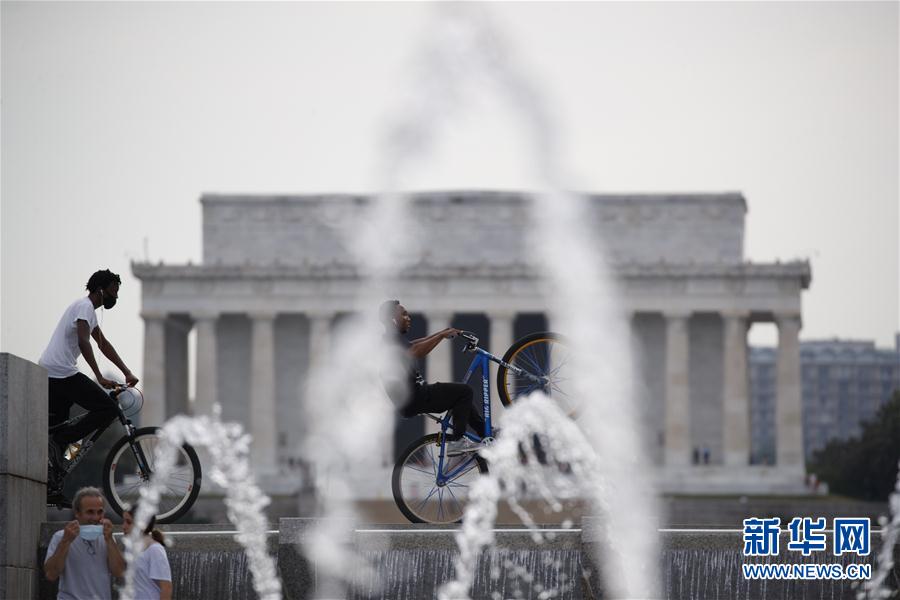 (國際疫情)(5)美國約翰斯·霍普金斯大學(xué):美國累計新冠確診病例2539544例