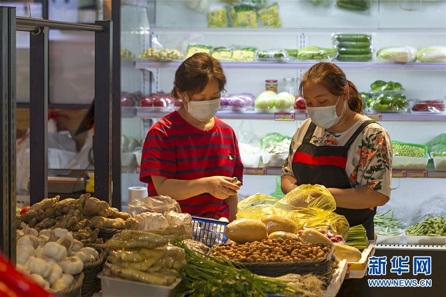 （圖文互動(dòng)）（3）告別臟亂，留住溫情&mdash;&mdash;上海鬧市小菜場見聞