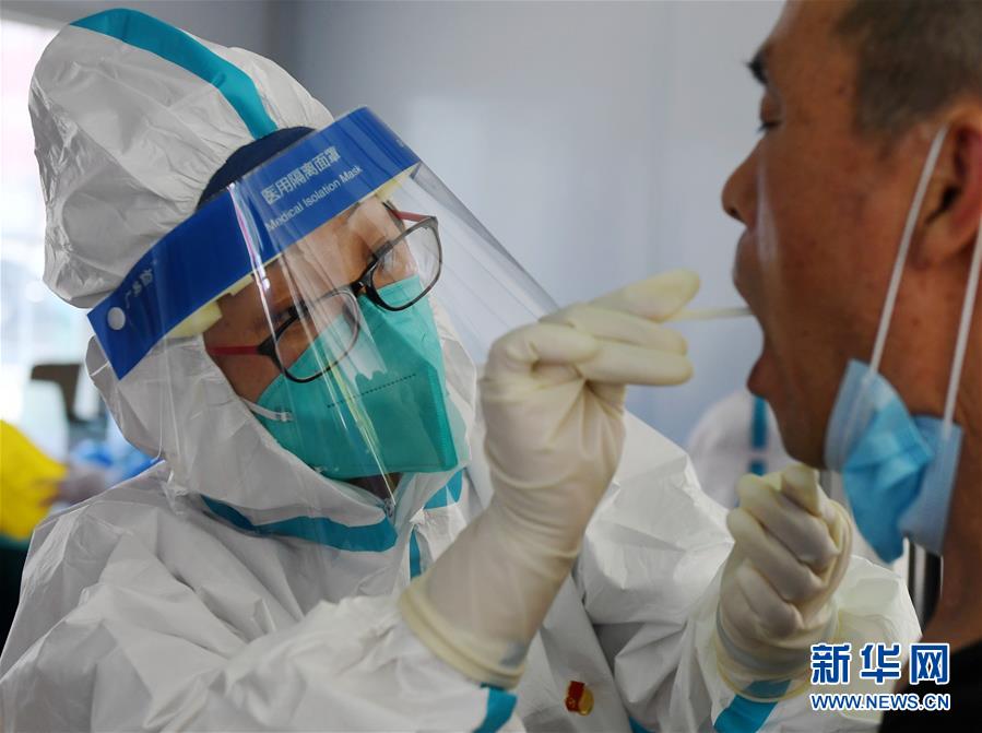 （新華全媒頭條&middot;圖文互動(dòng)）（7）首都再戰(zhàn)&ldquo;疫&rdquo;，難忘40天&mdash;&mdash;寫在北京應(yīng)急響應(yīng)級(jí)別降級(jí)之際 