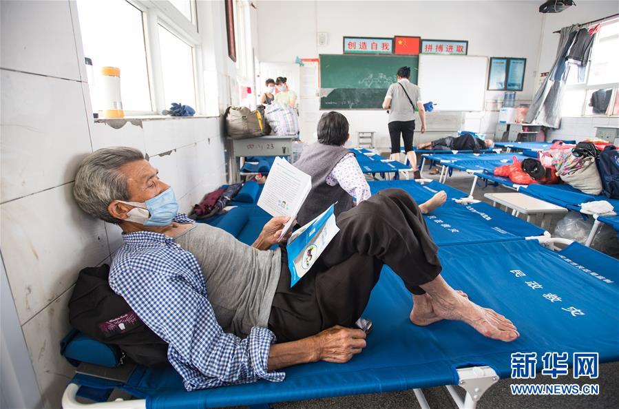 （在習(xí)近平新時(shí)代中國特色社會主義思想指引下&mdash;&mdash;新時(shí)代新作為新篇章&middot;習(xí)近平總書記關(guān)切事&middot;圖文互動(dòng)）（5）戰(zhàn)疫魔,斗洪魔&mdash;&mdash;湖北全力應(yīng)對防疫、防汛疊加&ldquo;雙考&rdquo;