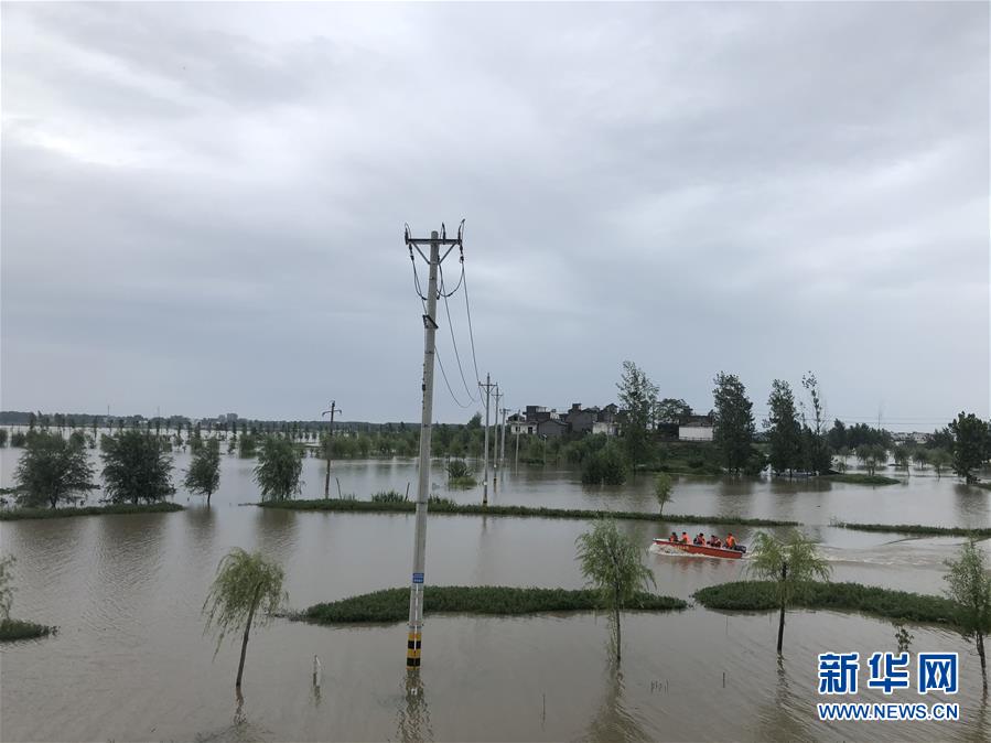 (防汛抗洪·圖文互動)(3)2860條生命·166面黨旗·77座莊臺——安徽阜陽沿淮行蓄洪區(qū)啟用背后的“三組數(shù)字”
