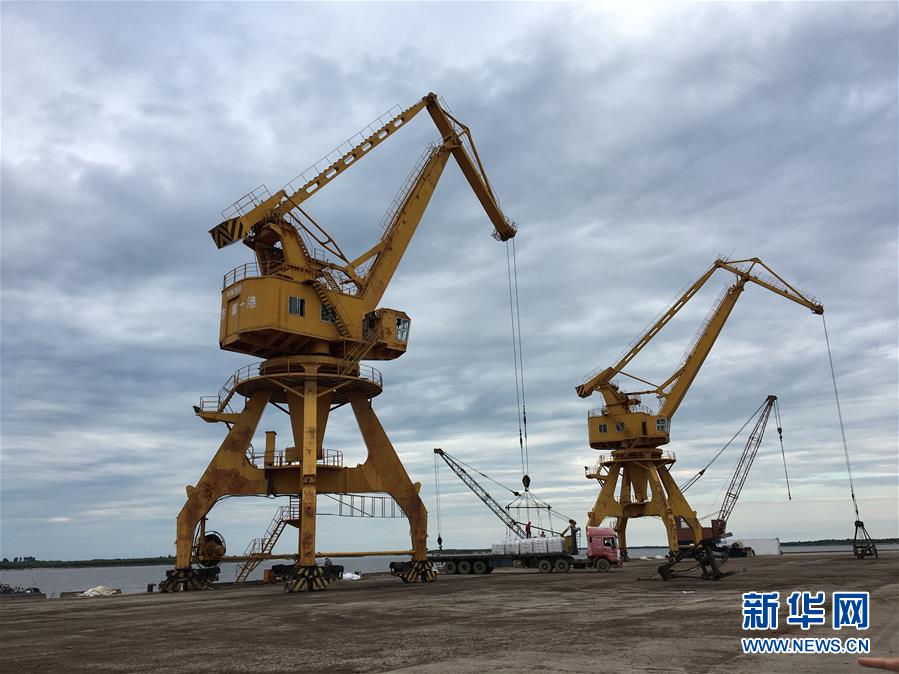 （圖文互動）（1）防疫不松 貿(mào)易暢通&mdash;&mdash;中國&ldquo;東極&rdquo;撫遠海關(guān)一線見聞