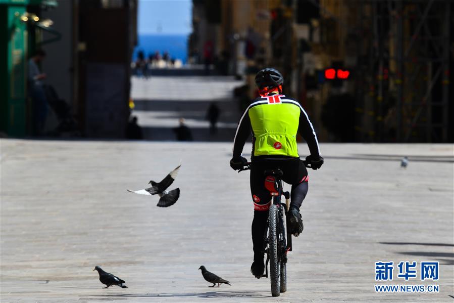（國(guó)際&middot;圖文互動(dòng)）（18）特稿：穿越寒暑 無問西東&mdash;&mdash;寫在新冠疫情構(gòu)成&ldquo;國(guó)際關(guān)注的突發(fā)公共衛(wèi)生事件&rdquo;半年之際