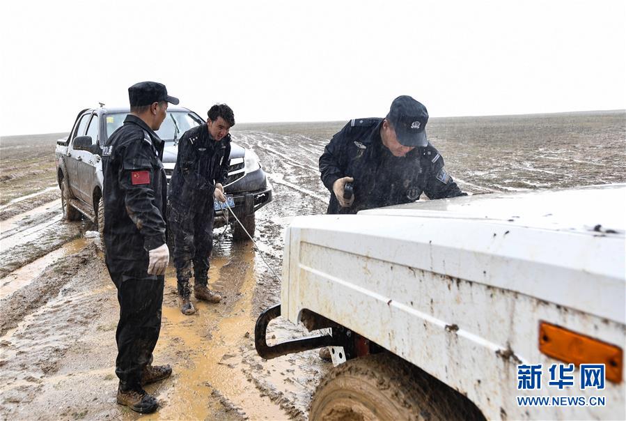 （圖文互動）（4）記者手記：可可西里，&ldquo;挪&rdquo;向&ldquo;藏羚羊大產(chǎn)房&rdquo;的14個半小時