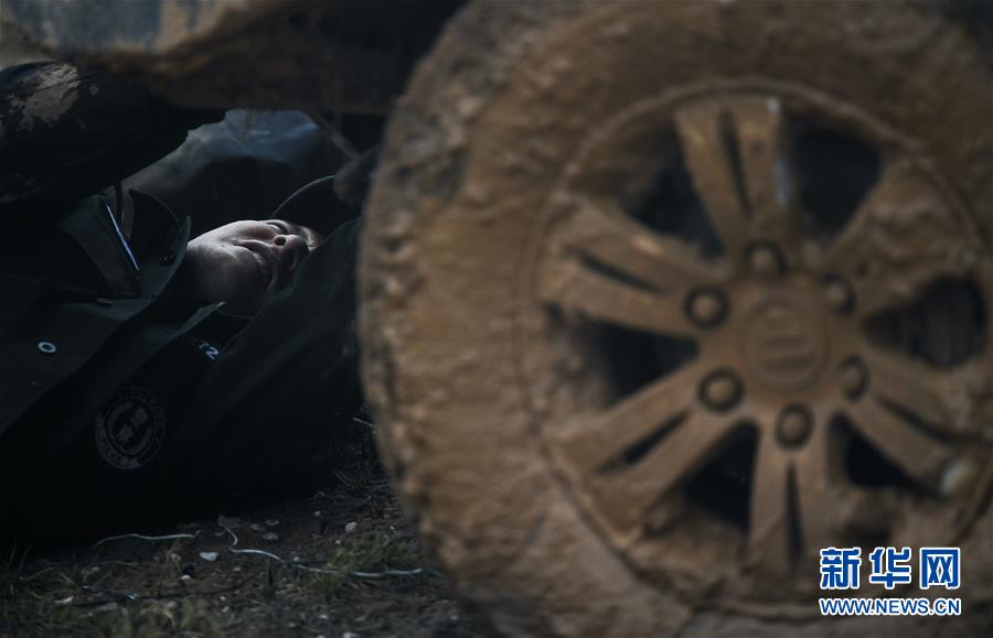 （圖文互動）（8）記者手記：可可西里，&ldquo;挪&rdquo;向&ldquo;藏羚羊大產(chǎn)房&rdquo;的14個半小時