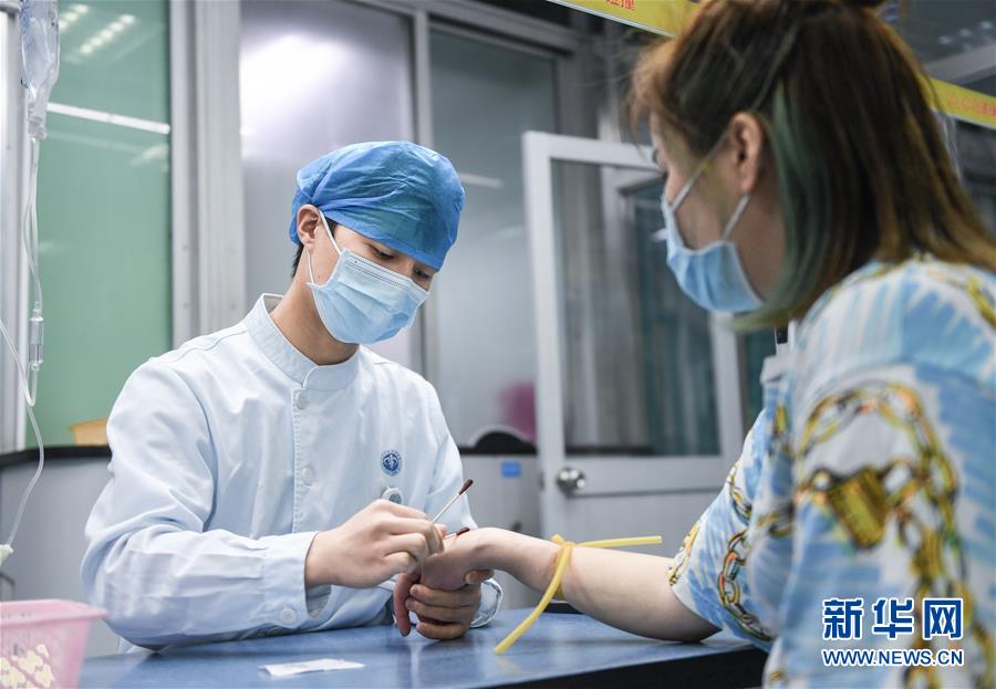 (新華全媒頭條·圖文互動(dòng))(7)鯤鵬展翅九萬(wàn)里——深圳奮力跑好建設(shè)中國(guó)特色社會(huì)主義先行示范區(qū)“第一程”