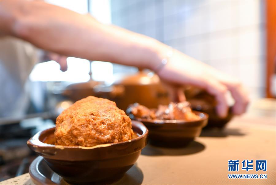 （在習(xí)近平新時代中國特色社會主義思想指引下&mdash;&mdash;新時代新作為新篇章&middot;習(xí)近平總書記關(guān)切事&middot;圖文互動）（7）珍惜盤中餐，狠剎浪費風(fēng)&mdash;&mdash;各地積極行動堅決制止餐飲浪費