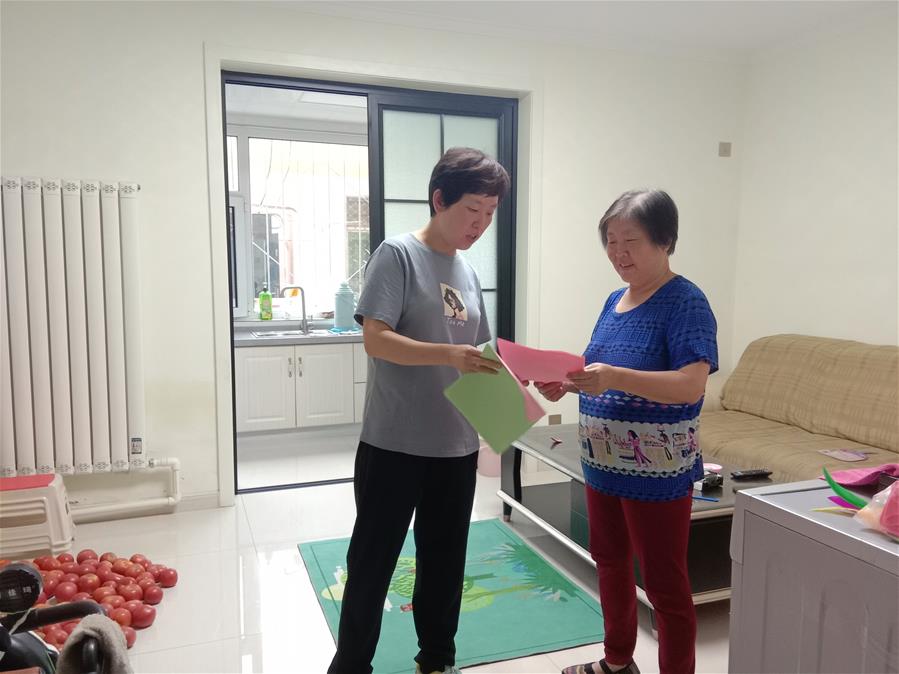 （在習(xí)近平新時(shí)代中國(guó)特色社會(huì)主義思想指引下&mdash;&mdash;新時(shí)代新作為新篇章&middot;習(xí)近平總書記關(guān)切事&middot;圖文互動(dòng)）（3）讓&ldquo;舌尖上的節(jié)約&rdquo;成為習(xí)慣&mdash;&mdash;全社會(huì)營(yíng)造浪費(fèi)可恥、節(jié)約為榮的氛圍掃描