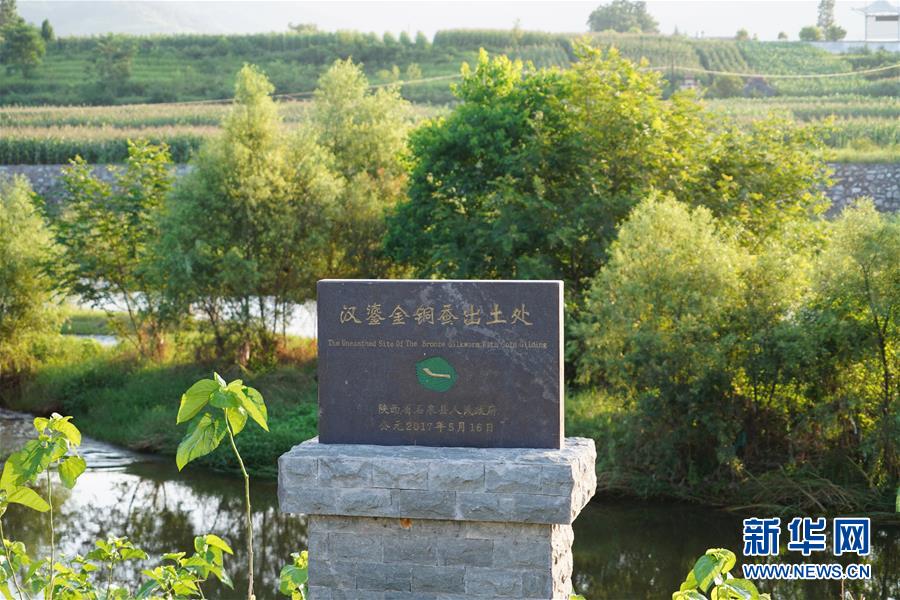 （走向我們的小康生活&middot;圖文互動）（5）綠了青山，紅了日子&mdash;&mdash;秦巴山區(qū)群眾繪出小康&ldquo;調(diào)色板&rdquo;