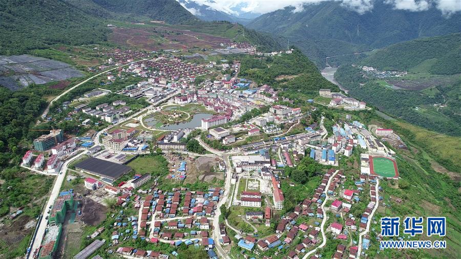 (新華全媒頭條·圖文互動)(9)闊步走在新時代康莊大道上——以習(xí)近平同志為核心的黨中央關(guān)心西藏工作紀(jì)實