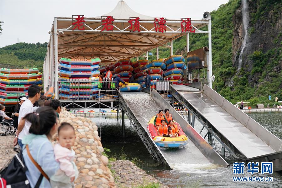 （新華全媒頭條&middot;走向我們的小康生活&middot;圖文互動(dòng)）（6）長城腳下，小康村串成&ldquo;珍珠鏈&rdquo;