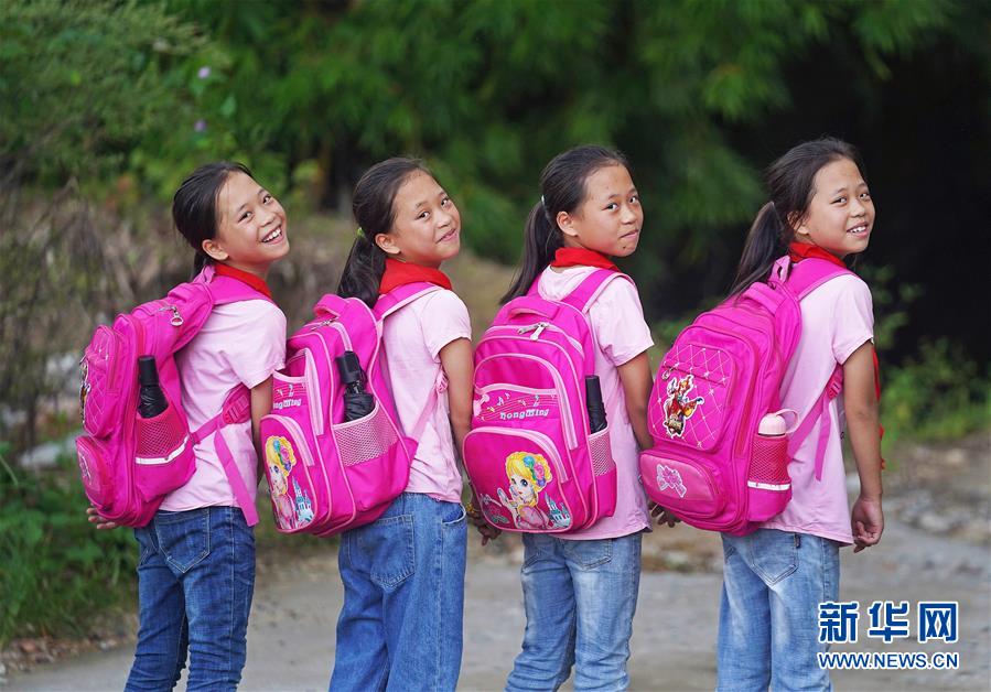 （脫貧攻堅&middot;圖片故事）（1）四胞胎家脫貧記