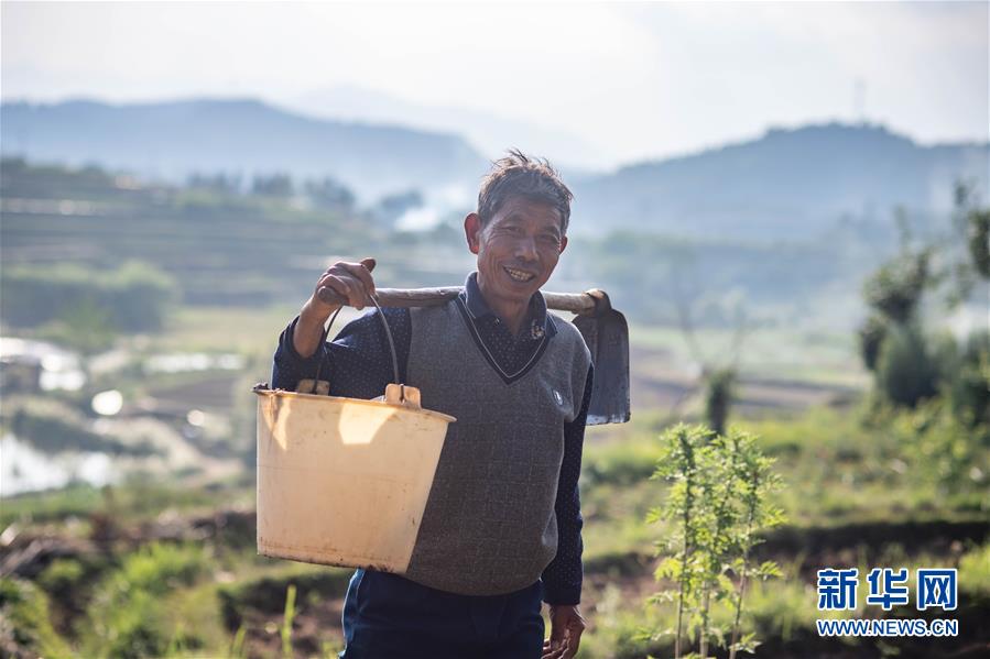 (新華全媒頭條·決戰(zhàn)決勝脫貧攻堅·督戰(zhàn)未摘帽貧困縣·圖文互動)(11)脫貧的歌聲——云南直過民族和人口較少民族共入新時代