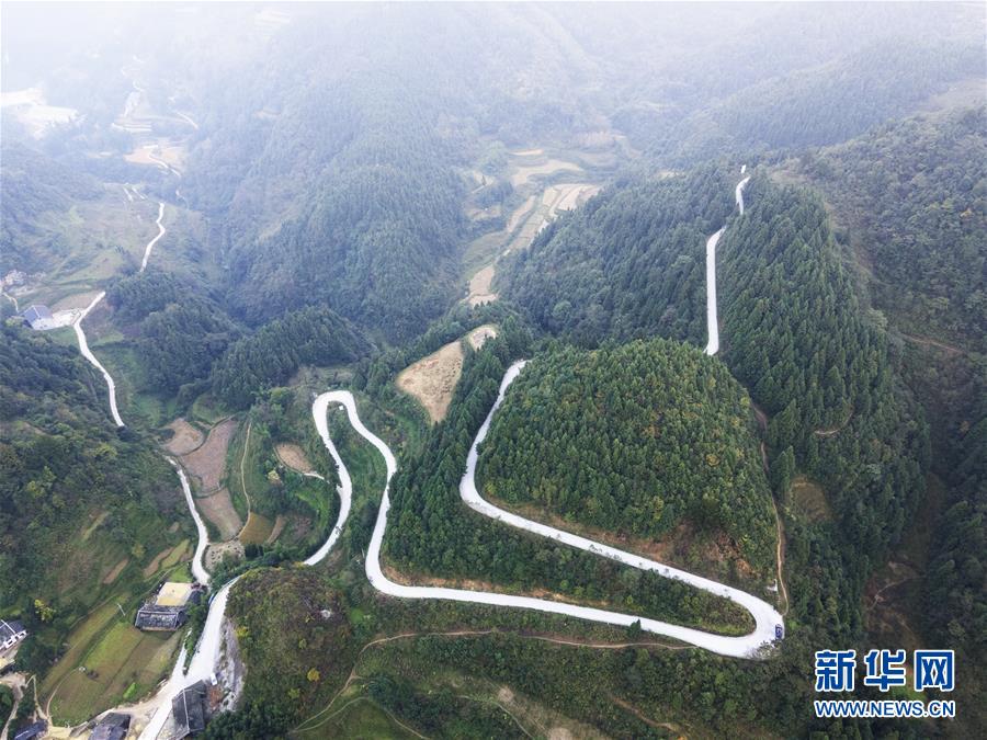 #（社會）（1）貴州遵義：打通&ldquo;毛細(xì)血管&rdquo;建全農(nóng)村交通網(wǎng)絡(luò)