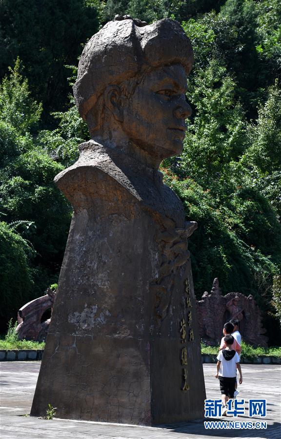 （決戰(zhàn)決勝脫貧攻堅(jiān)&middot;圖文互動(dòng)）（2）&ldquo;堵槍眼&rdquo;的脫貧戰(zhàn)怎么打？&mdash;&mdash;繼光村見聞