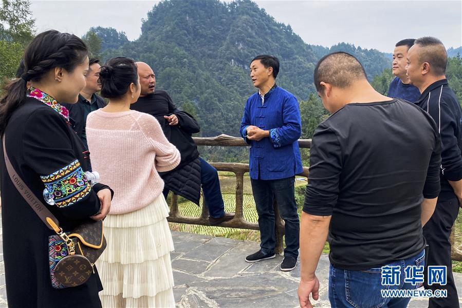 （在習(xí)近平新時(shí)代中國(guó)特色社會(huì)主義思想指引下&mdash;&mdash;新時(shí)代新作為新篇章&middot;習(xí)近平總書記關(guān)切事&middot;圖文互動(dòng)）（1）精準(zhǔn)扶貧7年，十八洞村&ldquo;長(zhǎng)&rdquo;出10余種新職業(yè)