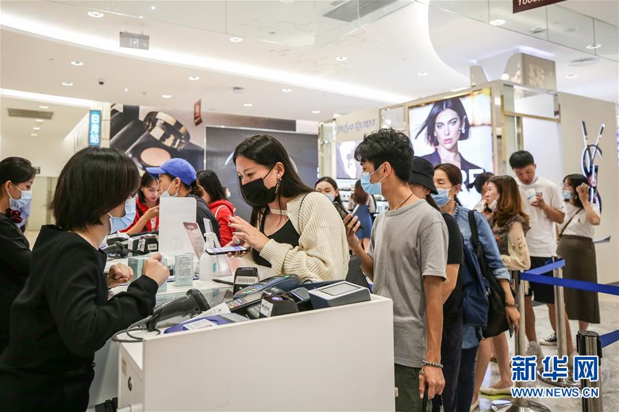 (新華全媒頭條·圖文互動)(4)海納百川共揚(yáng)帆——黨的十九大以來以習(xí)近平同志為核心的黨中央引領(lǐng)中國高水平對外開放紀(jì)實(shí)