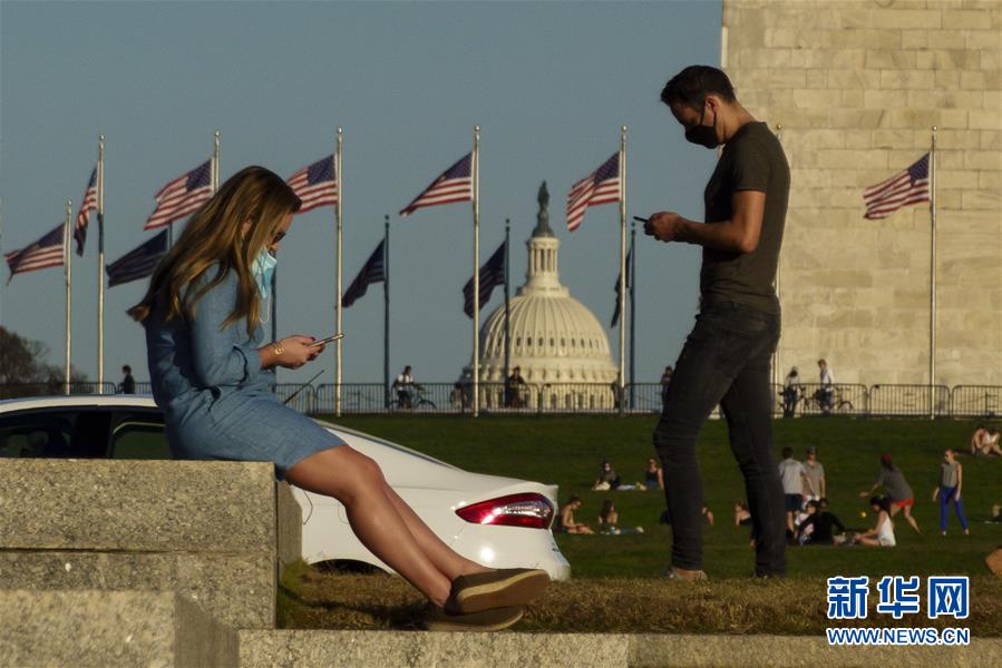 (國(guó)際疫情)(5)美國(guó)日增新冠確診病例超13萬(wàn) 一周日均新增近10萬(wàn)