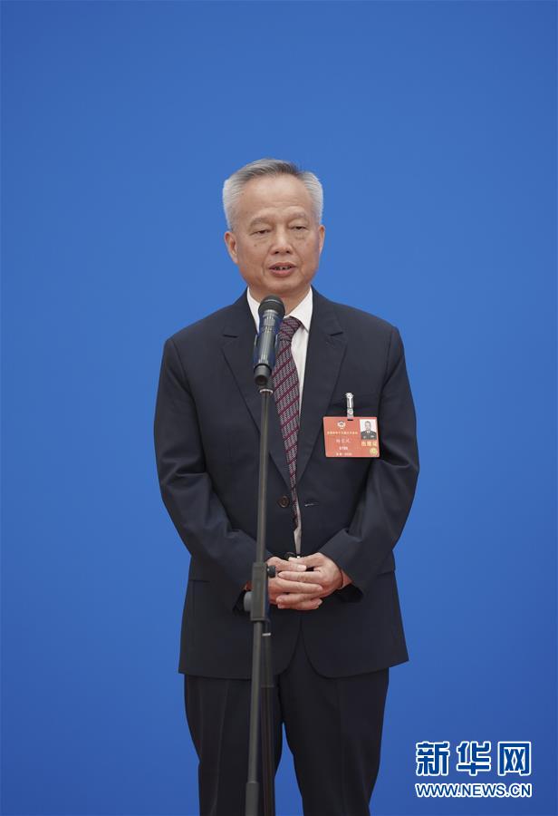 （兩會&middot;政協(xié)開幕）（3）接受采訪