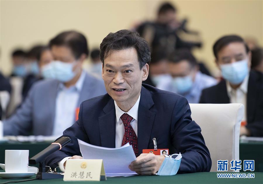 （兩會(huì)&middot;熱點(diǎn)畫報(bào)）（2）代表委員建言統(tǒng)籌做好經(jīng)濟(jì)社會(huì)發(fā)展工作