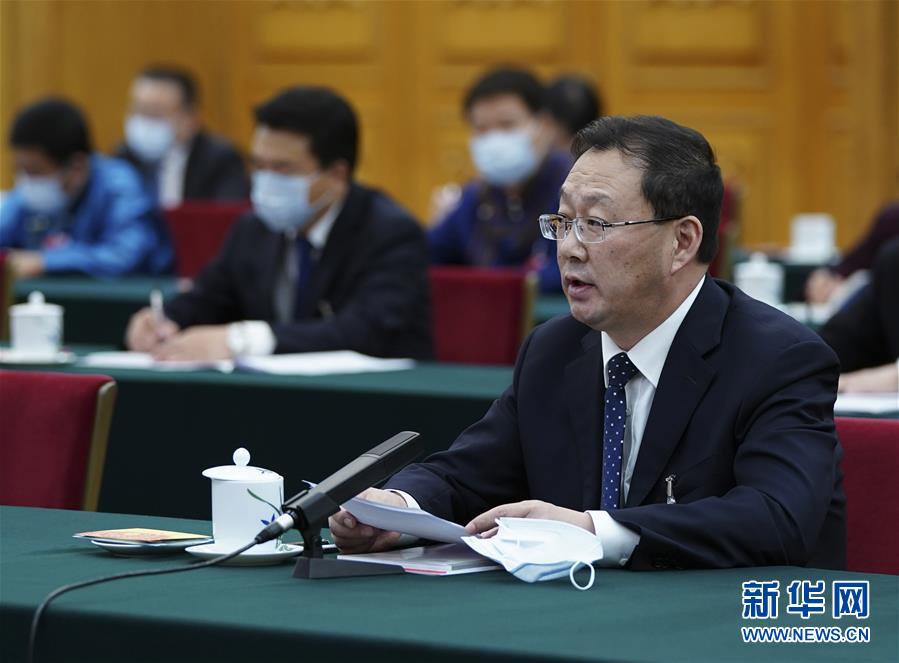 （新華全媒頭條&middot;圖文互動）（9）從人民中汲取磅礴力量&mdash;&mdash;習(xí)近平總書記同出席2020年全國兩會人大代表、政協(xié)委員共商國是紀(jì)實(shí)