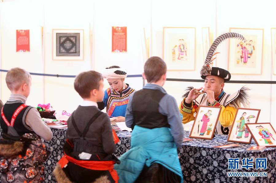 （新華全媒頭條&middot;出訪&middot;側(cè)記&middot;圖文互動(dòng)）（4）你好老朋友！開(kāi)啟新時(shí)代！&mdash;&mdash;習(xí)近平主席和普京總統(tǒng)引領(lǐng)中俄全面戰(zhàn)略協(xié)作伙伴關(guān)系邁入新時(shí)代