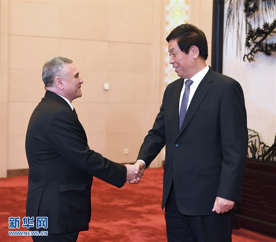 (時(shí)政)栗戰(zhàn)書會(huì)見(jiàn)土庫(kù)曼斯坦國(guó)民會(huì)議副主席巴巴耶夫