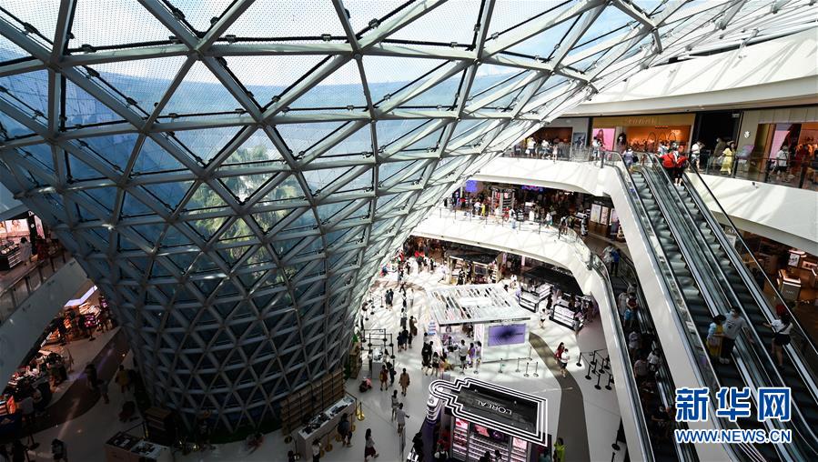 （在習(xí)近平新時(shí)代中國(guó)特色社會(huì)主義思想指引下&mdash;&mdash;新時(shí)代新作為新篇章&middot;習(xí)近平總書(shū)記關(guān)切事&middot;圖文互動(dòng)）（1）感受開(kāi)放新魅力&mdash;&mdash;海南自由貿(mào)易港建設(shè)開(kāi)局觀察