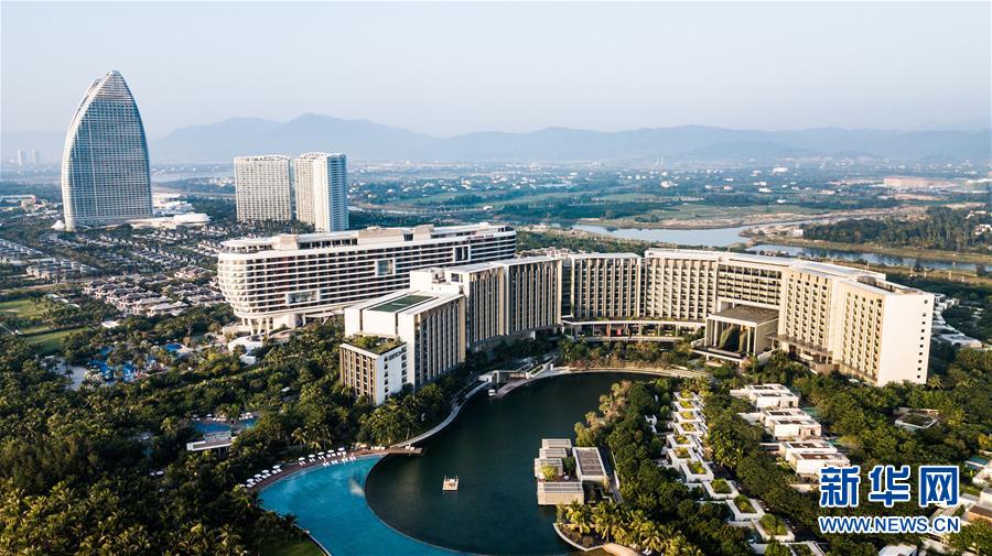 （在習(xí)近平新時(shí)代中國(guó)特色社會(huì)主義思想指引下&mdash;&mdash;新時(shí)代新作為新篇章&middot;習(xí)近平總書(shū)記關(guān)切事&middot;圖文互動(dòng)）（8）感受開(kāi)放新魅力&mdash;&mdash;海南自由貿(mào)易港建設(shè)開(kāi)局觀察