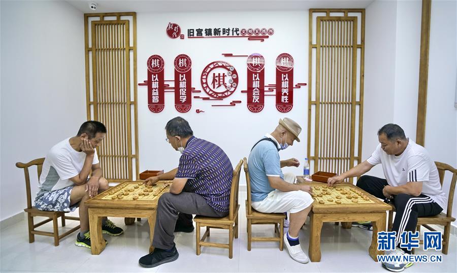 （總書記推動(dòng)的改革身邊事&middot;文化改革篇）（2）特寫：&ldquo;生活便利了，環(huán)境變美了，人也舒心了&rdquo; &mdash;&mdash;感受基層文明實(shí)踐站里的惠民服務(wù)