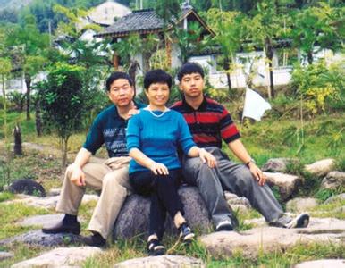 &ldquo;當(dāng)干部就得吃苦在前&rdquo;