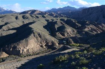 天山深處，&ldquo;山地鐵軍&rdquo;奪路探寶