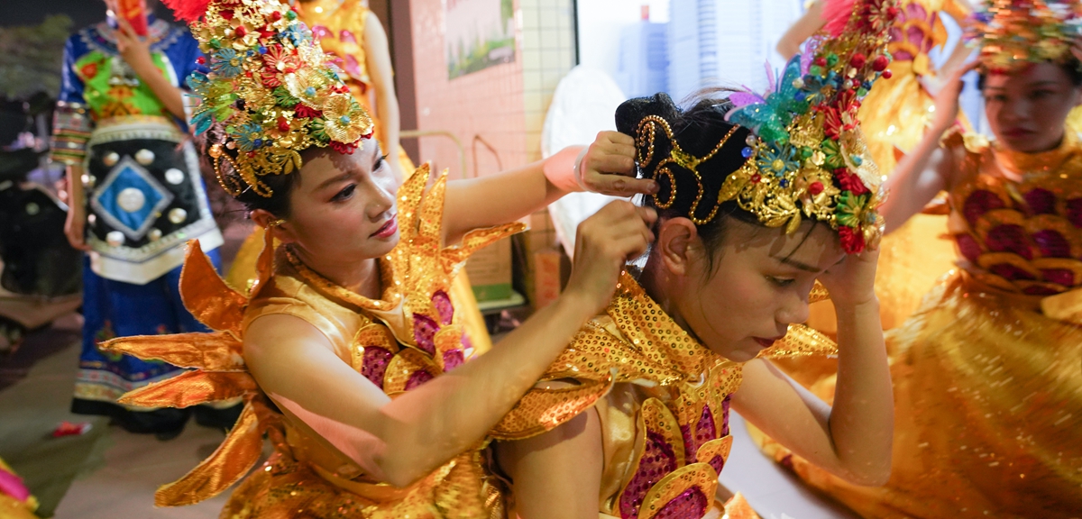從幼兒園醫(yī)生到藝術團舞者&mdash;&mdash;外來工廖鴻慧在中山幸福忙碌的生活
