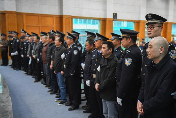 洞庭湖&ldquo;湖霸&rdquo;夏順安黑社會(huì)性質(zhì)組織案一審宣判