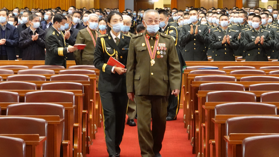 大會前，志愿軍老同志入場