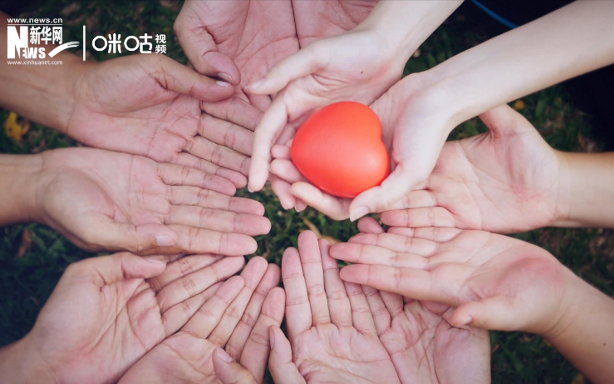 我們不僅要關(guān)注身體健康，更應(yīng)關(guān)注心理健康