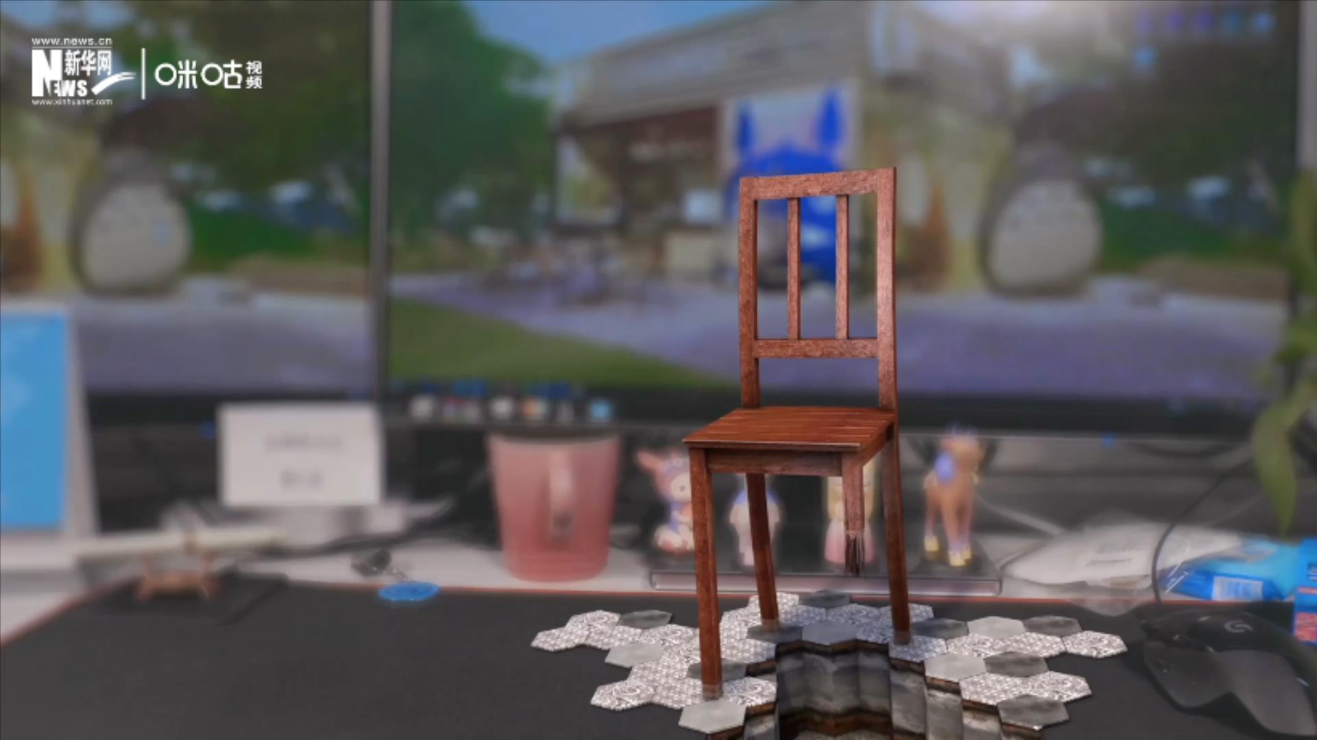 椅子重5噸，高達(dá)12米，椅背有兩層樓高