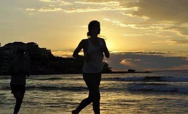 打好心理防疫戰(zhàn)，從堅(jiān)持運(yùn)動(dòng)做起！