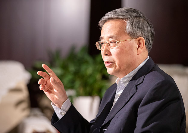 爭取三年以后，銀行業(yè)對民營企業(yè)的貸款占新增公司類貸款的比例不低于50%