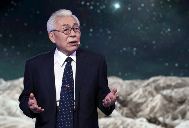 雖然已經(jīng)84歲了，但我還會(huì)加倍努力。