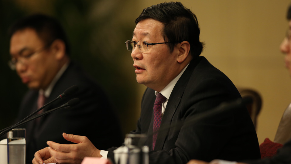 樓繼偉就&ldquo;財(cái)政工作和財(cái)稅改革&rdquo;答記者問