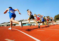 校園跑道最好搞代建制，誰(shuí)中標(biāo)誰(shuí)代建