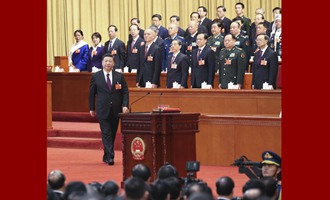 習(xí)近平當(dāng)選國家主席、中央軍委主席